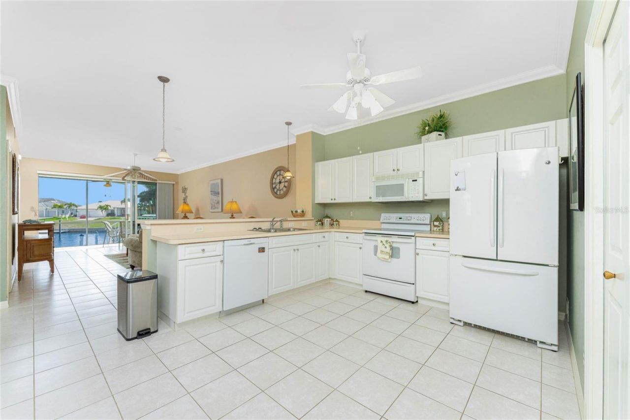 2002 Bal Harbor Boulevard, Unit 1311, Punta Gorda, FL 33950 Photo