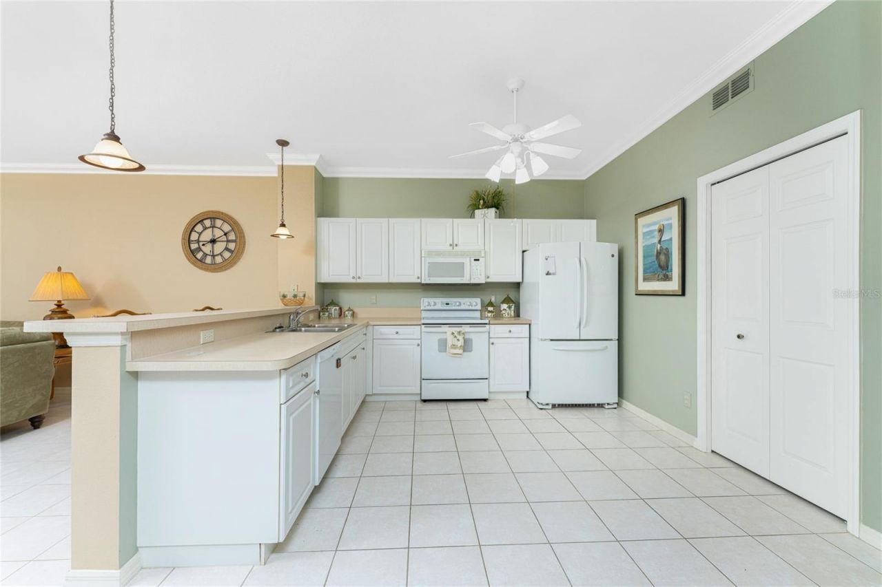 2002 Bal Harbor Boulevard, Unit 1311, Punta Gorda, FL 33950 Photo