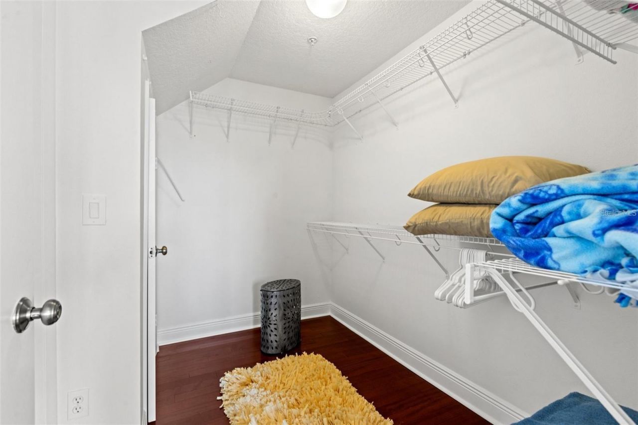 1902 Arrowhead Drive Ne, Saint Petersburg, FL 33703 Photo