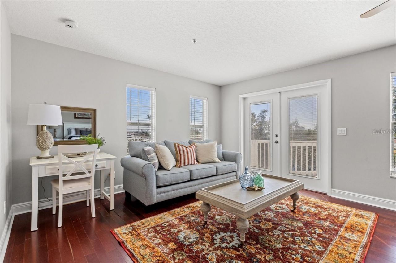 1902 Arrowhead Drive Ne, Saint Petersburg, FL 33703 Photo