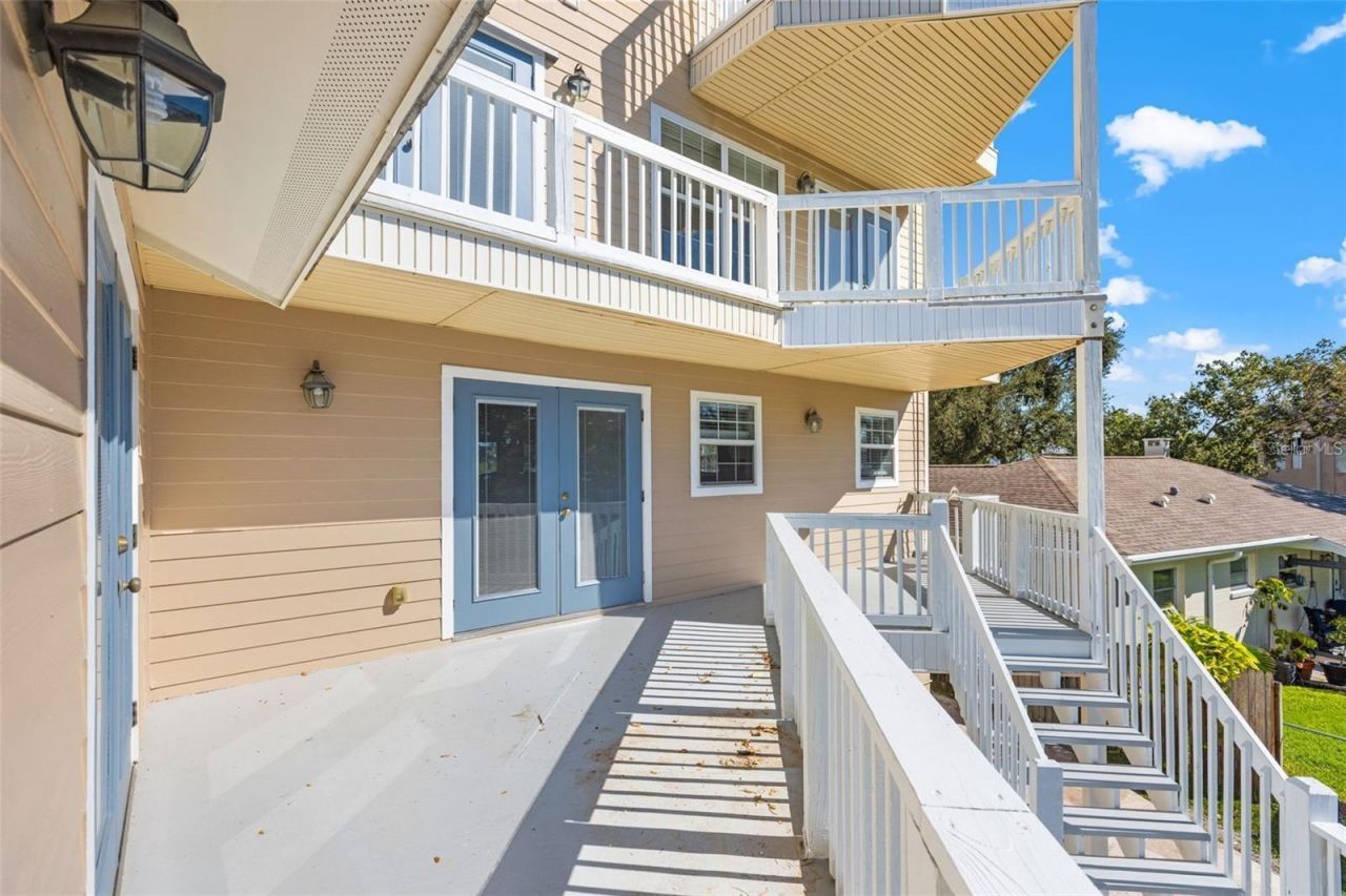 1902 Arrowhead Drive Ne, Saint Petersburg, FL 33703 Photo