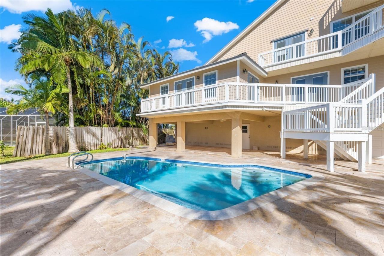 1902 Arrowhead Drive Ne, Saint Petersburg, FL 33703 Photo