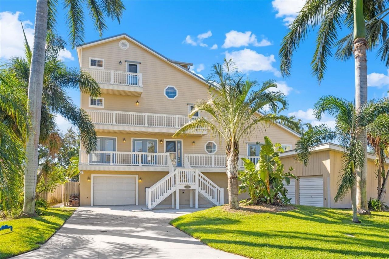 1902 Arrowhead Drive Ne, Saint Petersburg, FL 33703 Photo