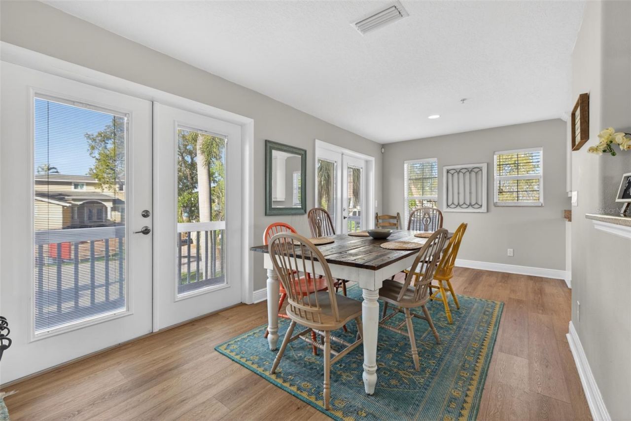 1902 Arrowhead Drive Ne, Saint Petersburg, FL 33703 Photo