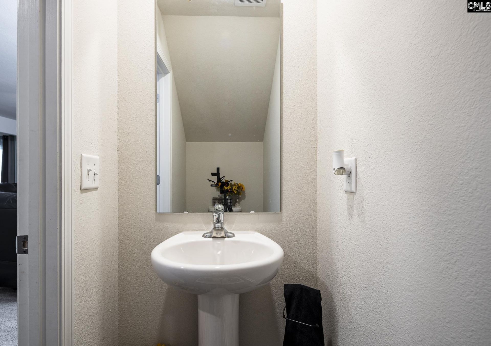 416 Dawn Meadow Court Photo 5