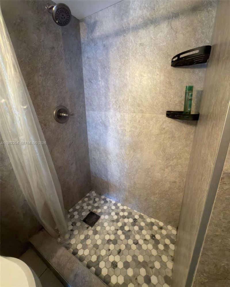 2851 NE 183rd St, Unit 212E, Aventura, FL 33160 Photo