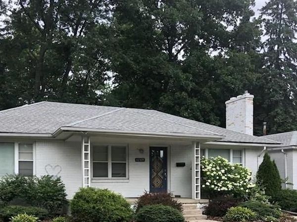 1749 E MAPLE Road, Birmingham, MI 48009