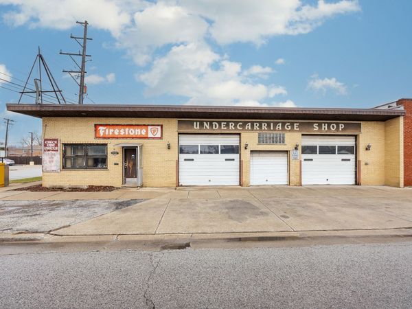 9101 S Kedzie Avenue , Evergreen Park, IL 60805