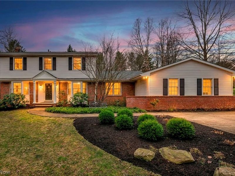 35320 Chagrin Boulevard, Moreland Hills, OH 44022 Photo 2