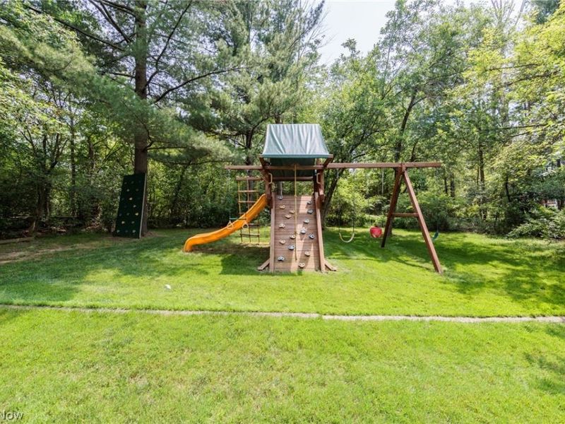 35320 Chagrin Boulevard, Moreland Hills, OH 44022 Photo 9