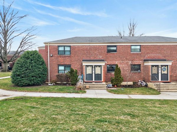 21910 75th Avenue , Unit 256B2, Oakland Gardens, NY 11364