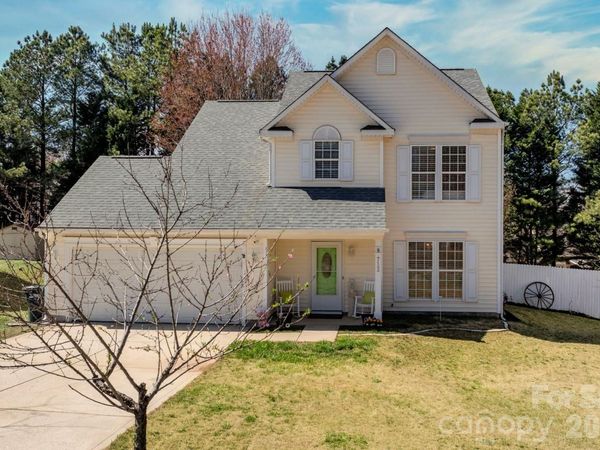 712 Georgie Street , Troutman, NC 28166