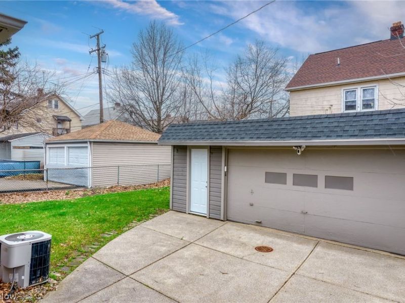 13406 Lakewood Heights Boulevard, Lakewood, OH 44107 Photo 23