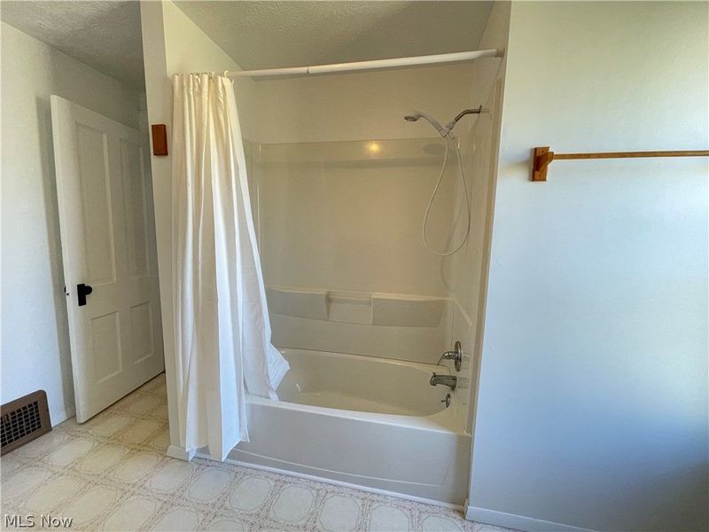 331 Ohio Avenue, Ravenna, OH 44266 Photo 11