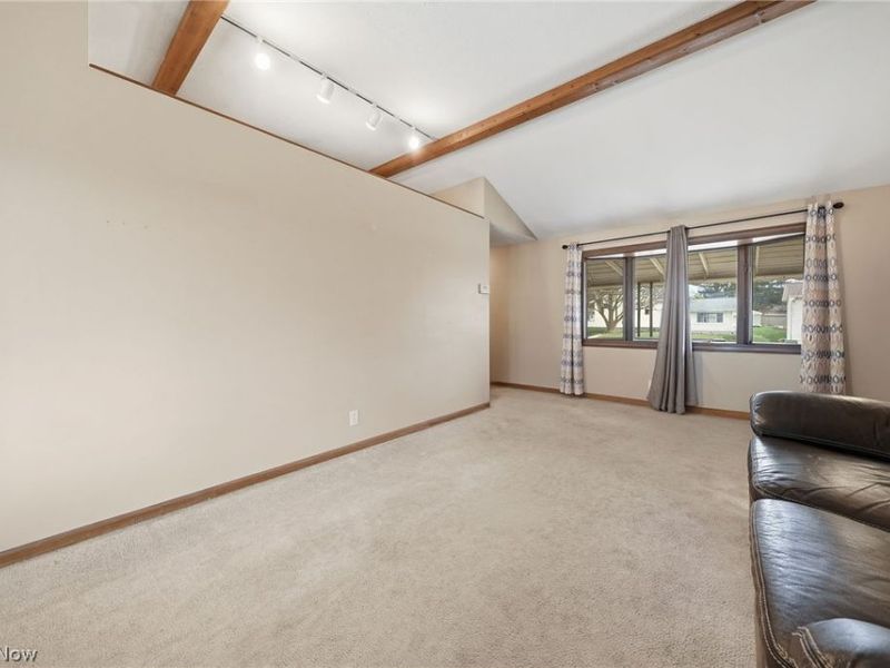 13442 Havendale Drive, Brook Park, OH 44142 Photo 5