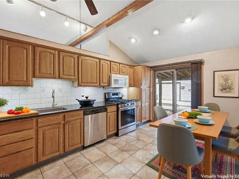 13442 Havendale Drive, Brook Park, OH 44142 Photo 6