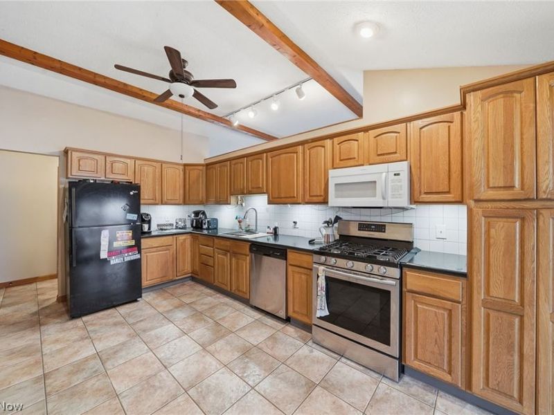 13442 Havendale Drive, Brook Park, OH 44142 Photo 9