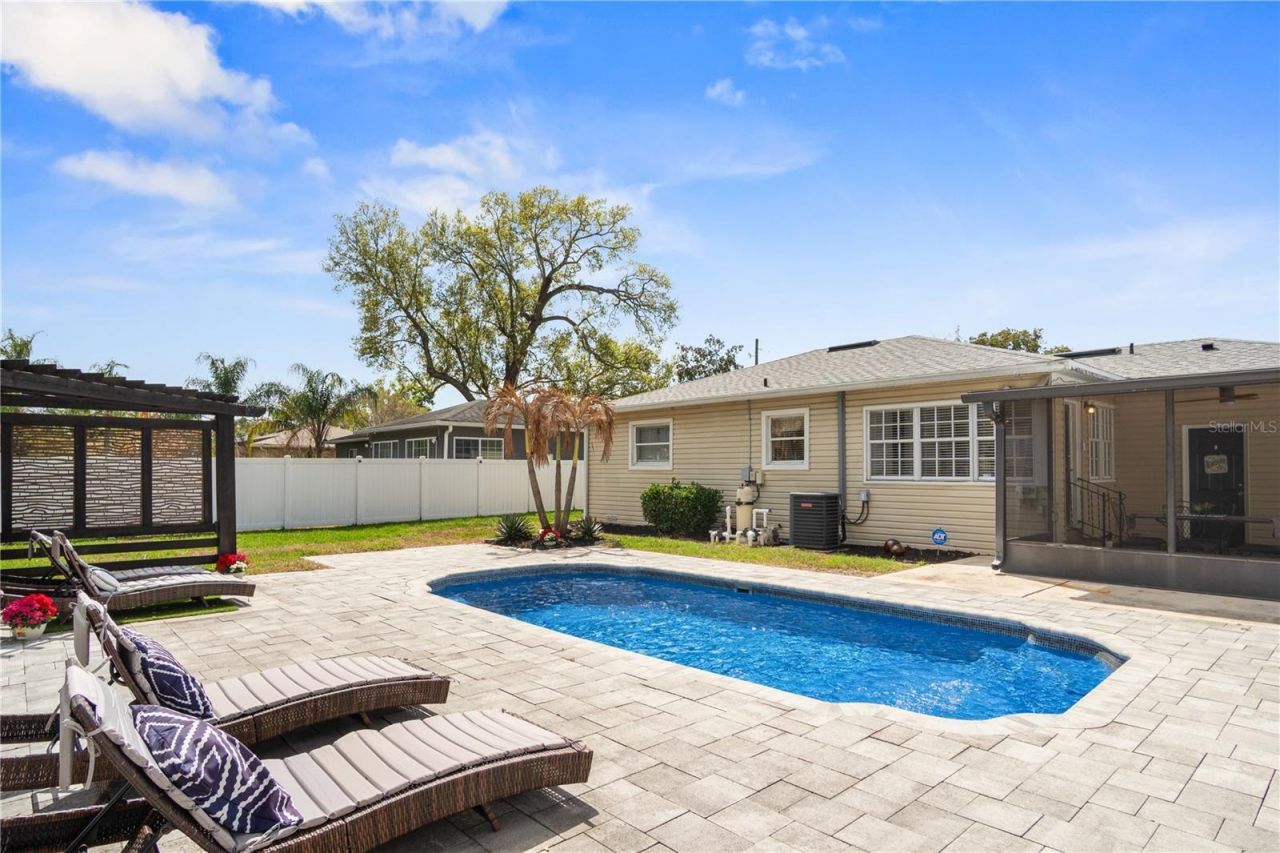 527 Meridale Avenue, Orlando, FL 32803 Photo