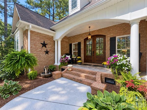 4950 River Hills Drive, Denver, NC 28037