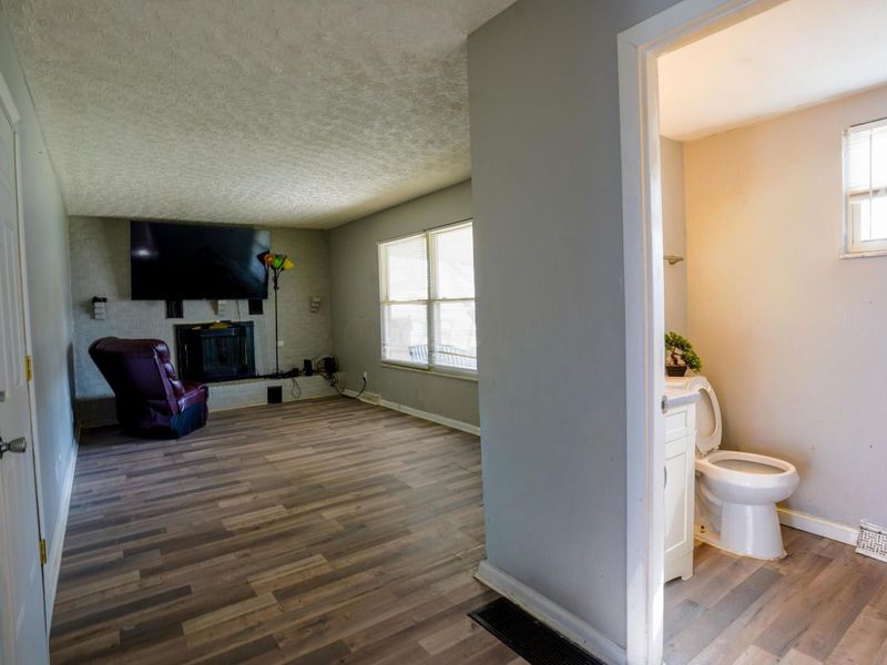 1523 Hempwood Drive, Columbus, OH 43229 Photo 10