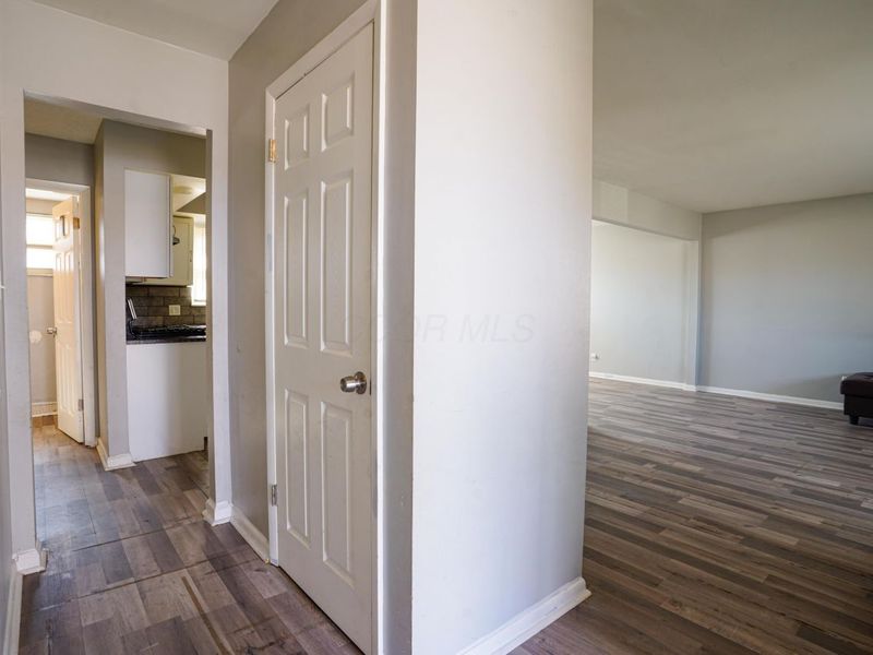 1523 Hempwood Drive, Columbus, OH 43229 Photo 5