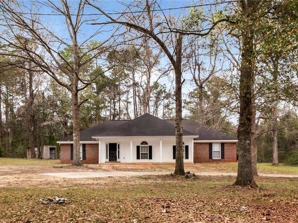 9490 Aubrey Lane , Chunchula, AL 36521