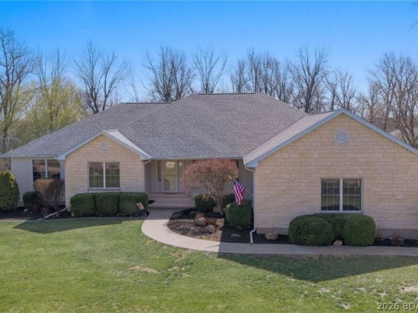 374 Fawn Meadows Drive, Linn Creek, MO 65052