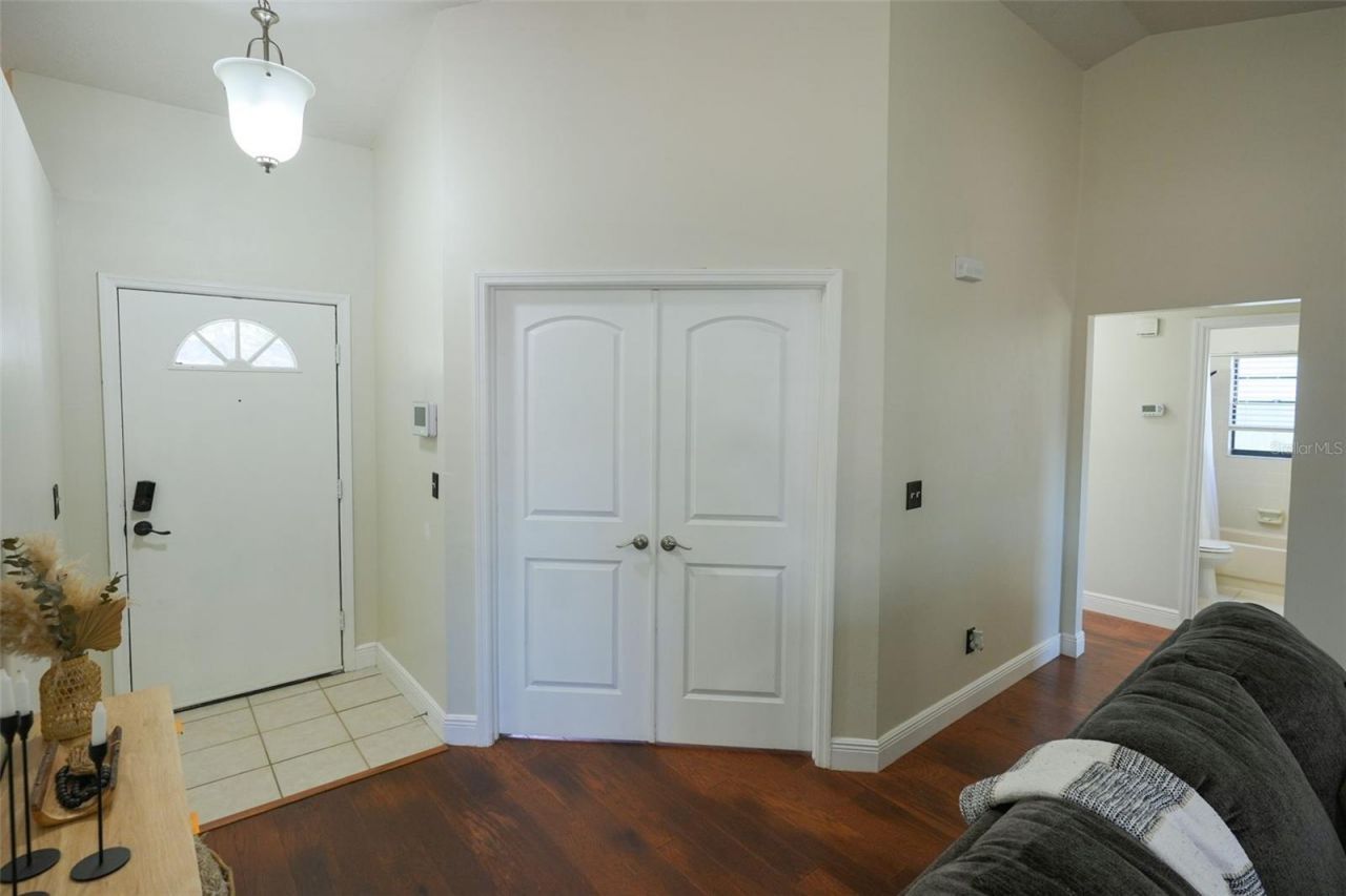 4136 Spring Way Cir , Valrico, FL 33596 Photo