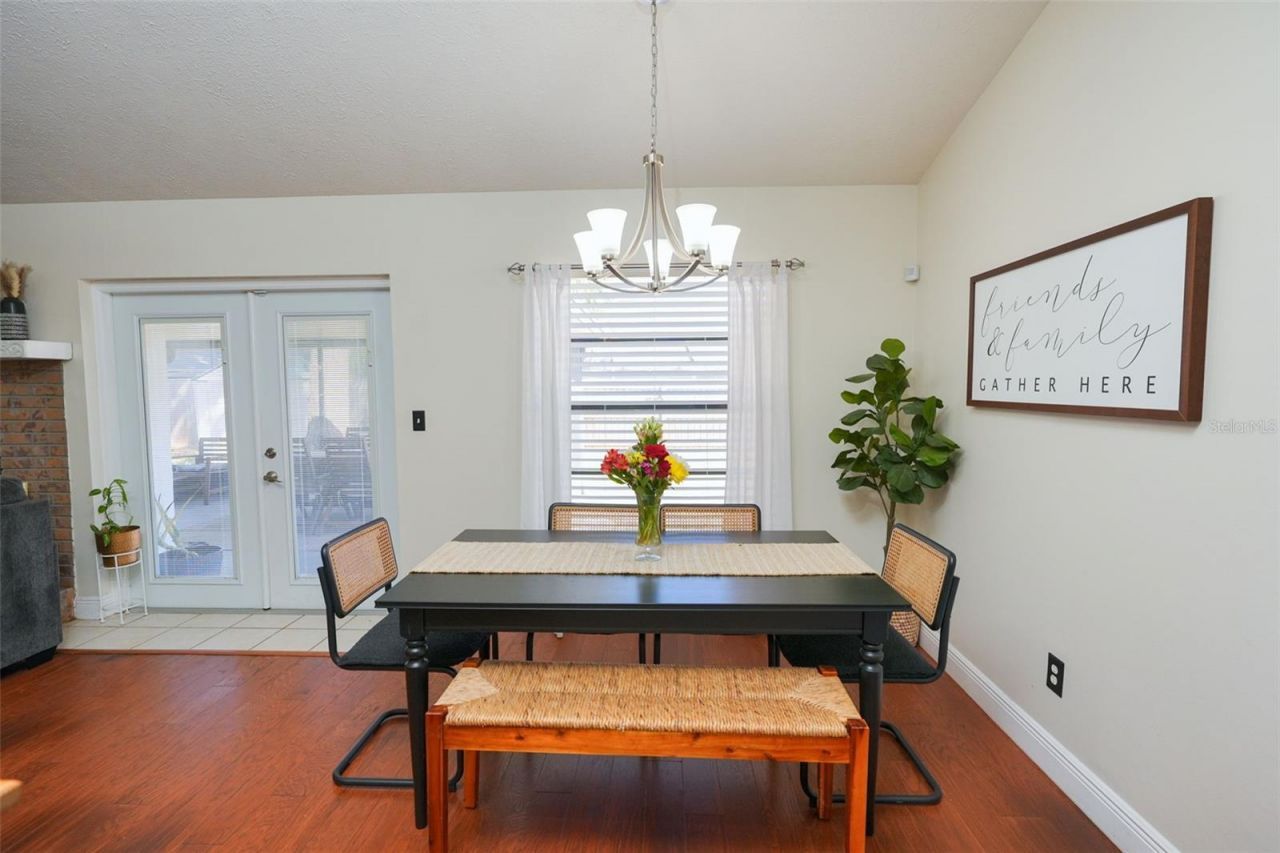 4136 Spring Way Cir , Valrico, FL 33596 Photo