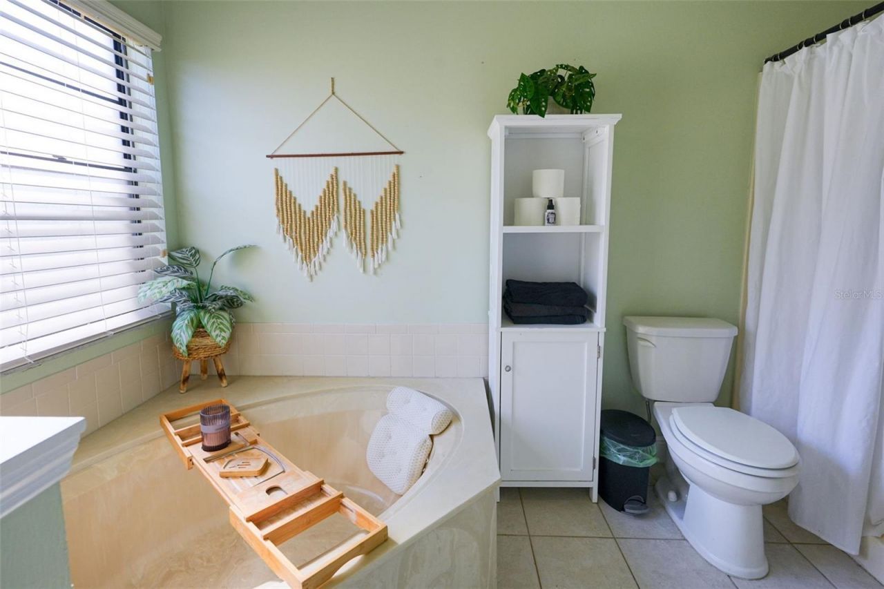 4136 Spring Way Cir, Valrico, FL 33596 Photo