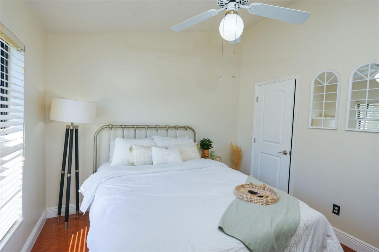 4136 Spring Way Cir, Valrico, FL 33596 Photo