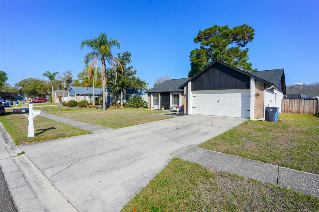 4136 Spring Way Cir, Valrico, FL 33596 Photo