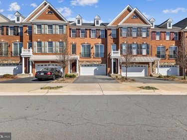 42818 EDGEGROVE HEIGHTS TERRACE, ASHBURN, VA 20148