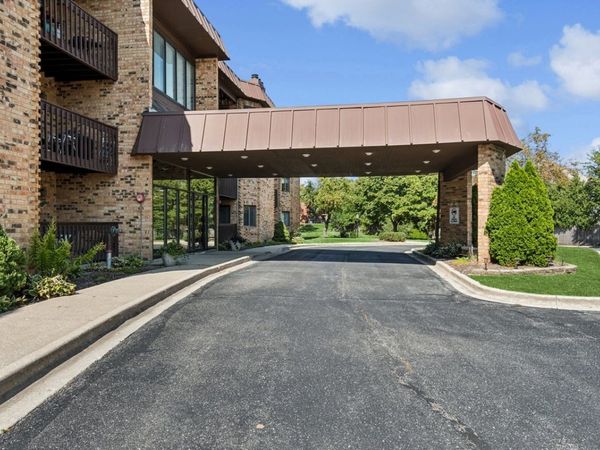 2880 Torrey Pine Lane , Unit 2C, Lisle, IL 60532
