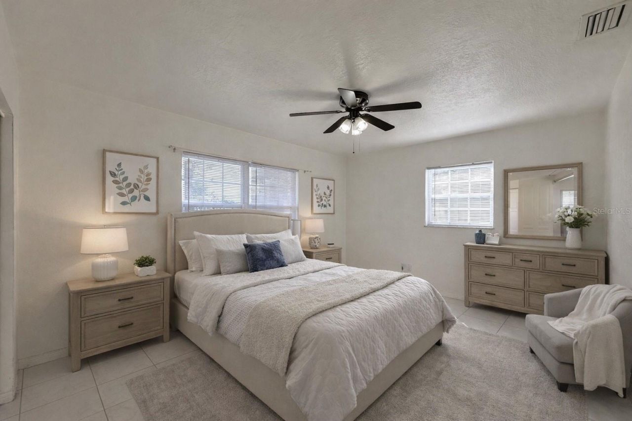 859 72nd Avenue N, Saint Petersburg, FL 33702 Photo