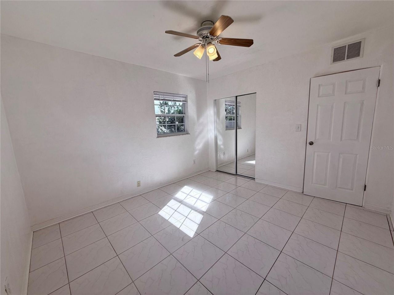 859 72nd Avenue N, Saint Petersburg, FL 33702 Photo