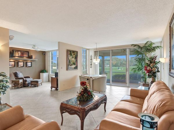 806 Cypress Boulevard, Unit 104, Pompano Beach, FL 33069