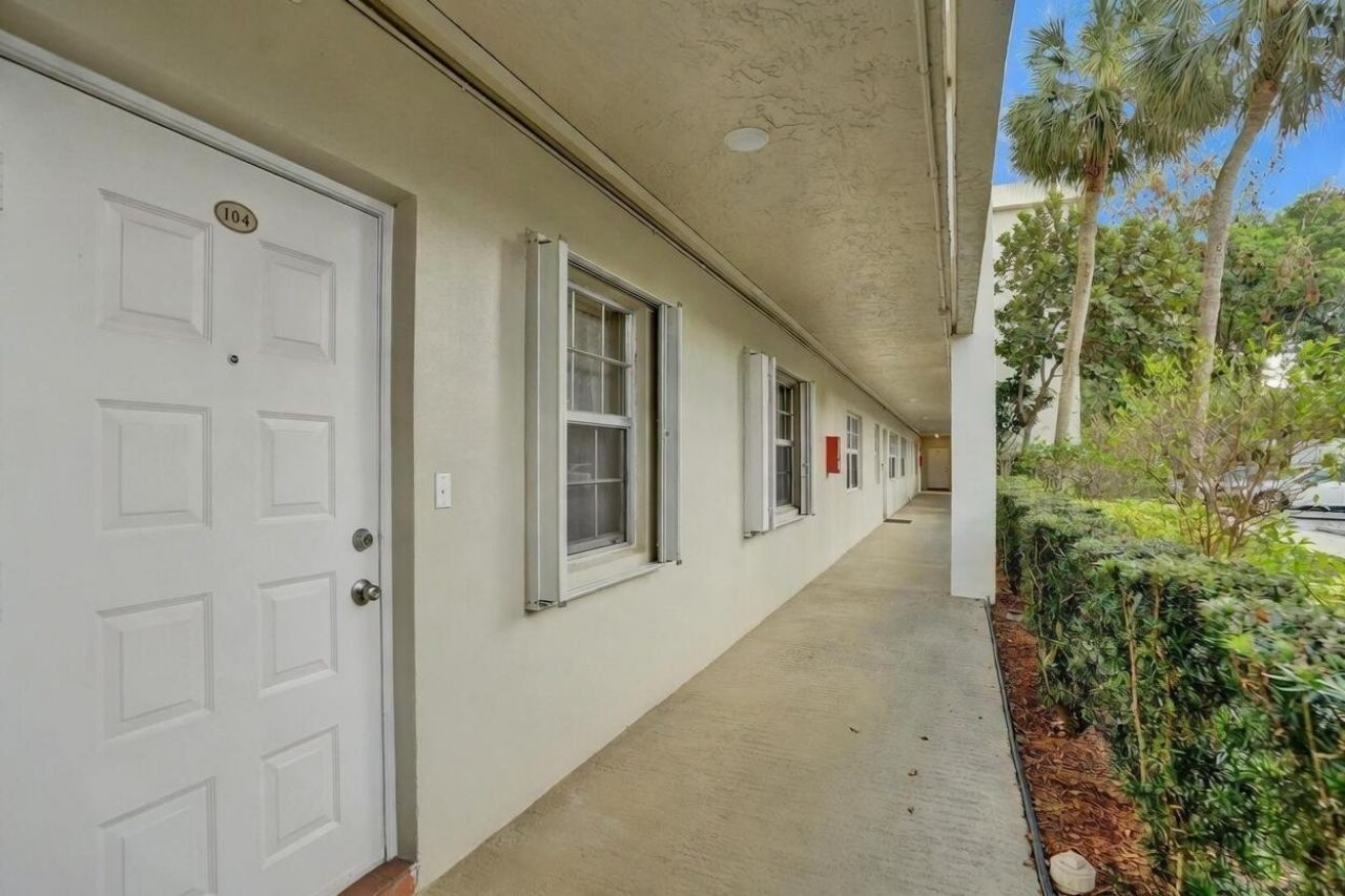 806 Cypress Boulevard, Unit 104, Pompano Beach, FL 33069 Photo