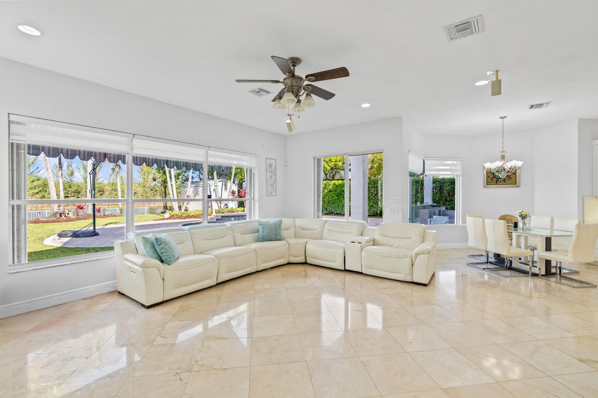 4918 SW 195th Ter, Miramar, FL 33029 Photo