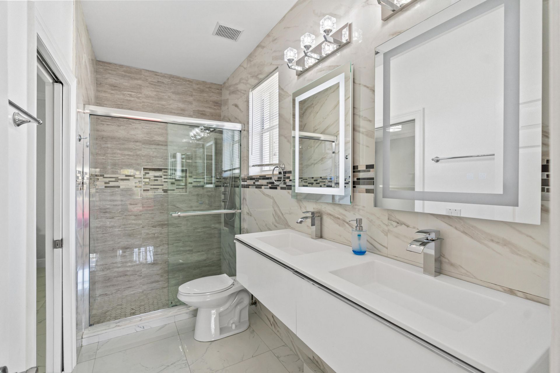 4918 SW 195th Ter, Miramar, FL 33029 Photo