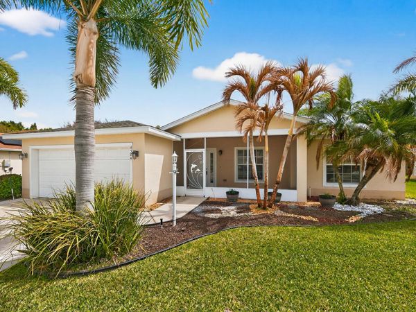 6504 Las Palmas Way, Port St. Lucie, FL 34952