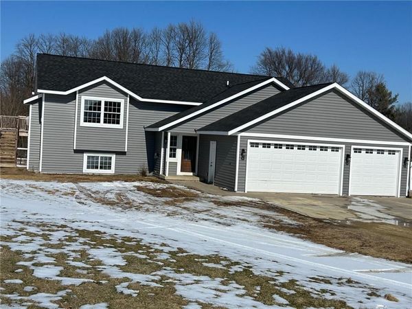 2530 County Road E, Woodville, WI 54028