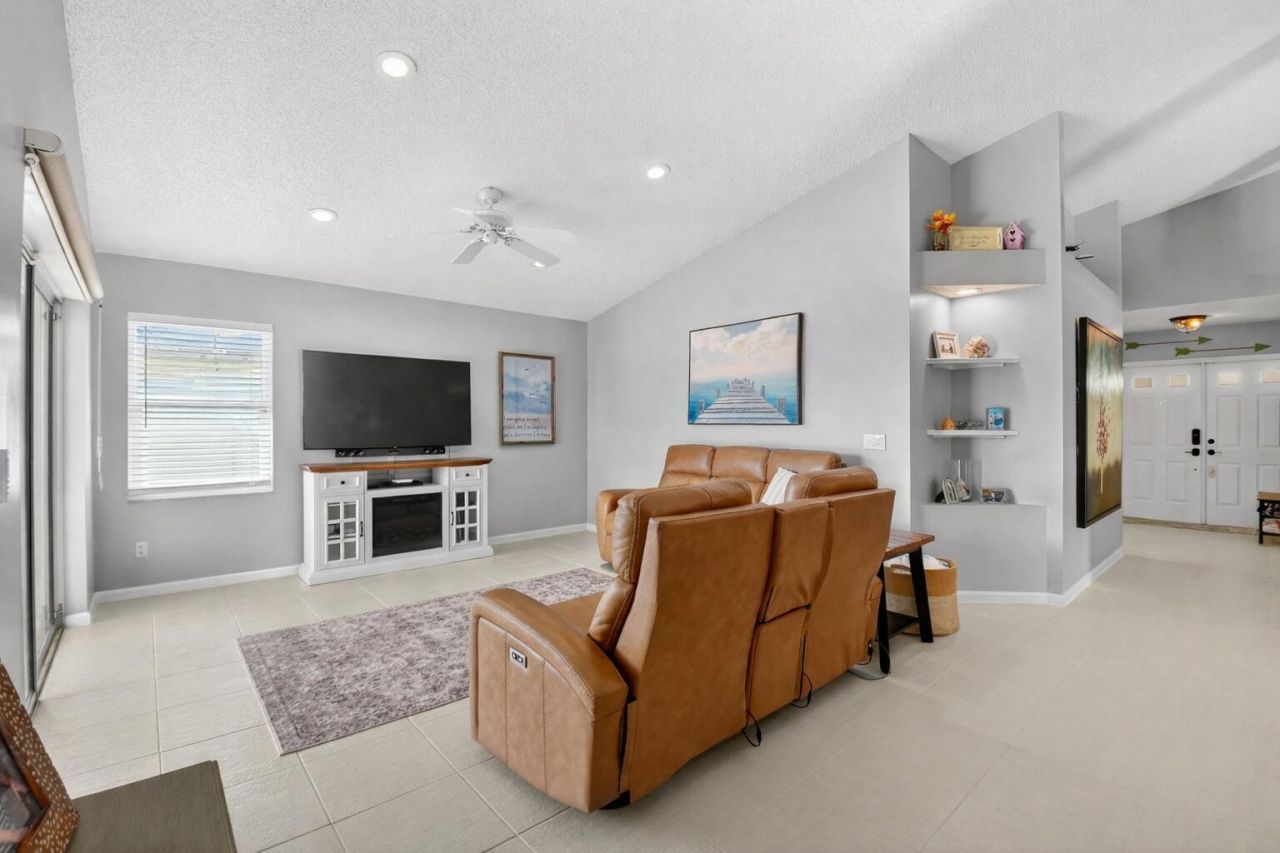 6200 Windlass Circle, Boynton Beach, FL 33472 Photo