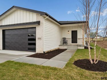 18104 Cooper Street, Gretna, NE 68028