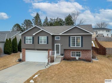 3411 N 208 Avenue, Elkhorn, NE 68022
