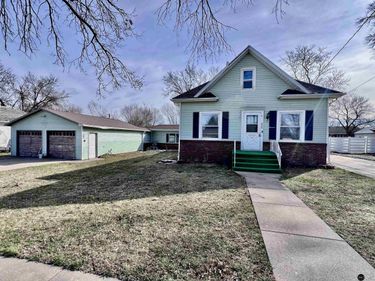 808 S Chestnut Street, Friend, NE 68359