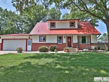 1379 Thorne Street, Syracuse, NE 68446