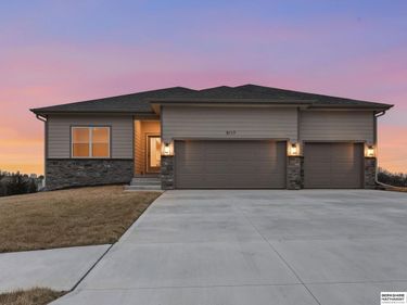 5117 S 198 Avenue, Omaha, NE 68135