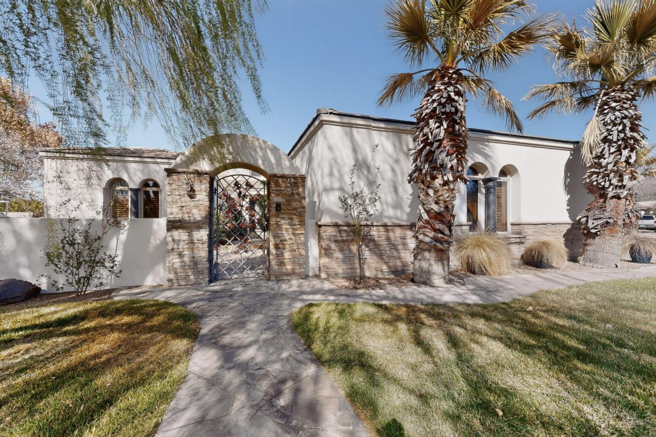 287 Bazan Loop Nw, Corrales, NM 87048 Main Photo