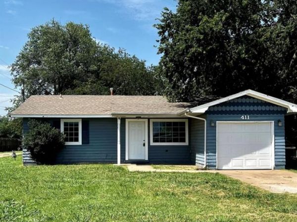 411 E Chestnut , Noble, OK 73068